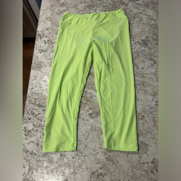 No Boundaries Neon Capri Leggings Large - Picture 3 of 6